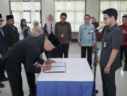 Wawako Diza Lantik 6 Orang Pranata Komputer ke Jabatan Fungsional 