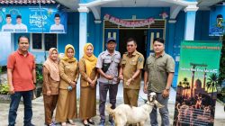 PT Persada Sawit Makmur Salurkan Hewan Kurban untuk Masyarakat Sekitar Perusahaan