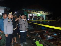 Bupati Tanjabbar Tinjau Kebakaran di Kelurahan Teluk Nilau