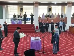 Rifaldi Lantik Wikhe Sebagai Anggota DPRD Merangin PAW Sisa Masa Jabatan 2024-2029 dari Partai Nasdem