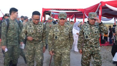 Dandim 0402/OKI Dampingi Pangdam II/Sriwijaya Hadiri Panen Raya TNI Dukung Ketahanan Pangan Nasional