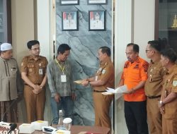 Wali Kota Jambi bersama Baznas Serahkan Bantuan Rp102 Juta untuk Korban Bencana