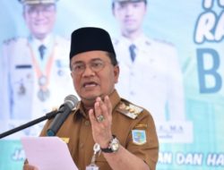 Wali Kota Maulana Kukuhkan 360 Anggota Satlinmas dan Dorong Sistem Pengawasan Berbasis Teknologi, Perkuat Garda Keamanan Lingkungan.