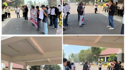 SPAK-OKI Gelar Aksi Demo di Depan Kantor Bupati, Desak Usut Dugaan Korupsi Dana Revitalisasi SD